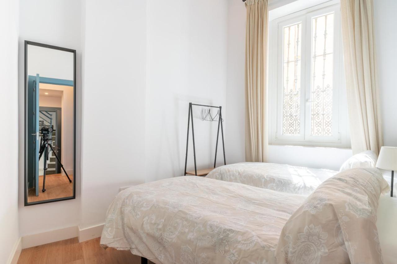 Apartamentos Leoncillos Sevilla Kültér fotó