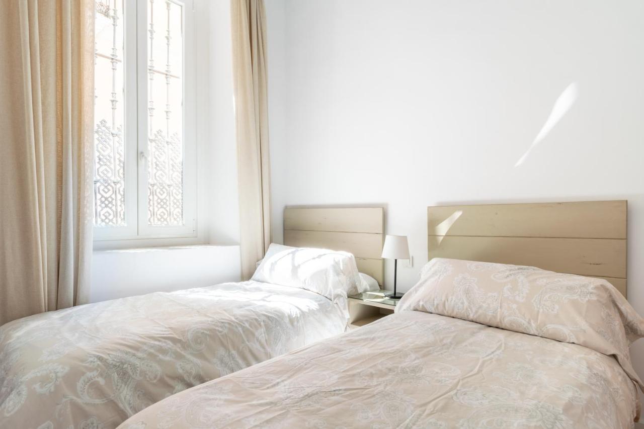 Apartamentos Leoncillos Sevilla Kültér fotó